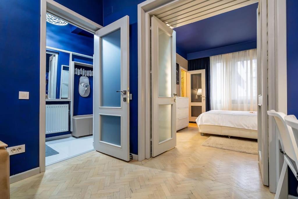 Modern - Central Apartment Bukarest Kültér fotó